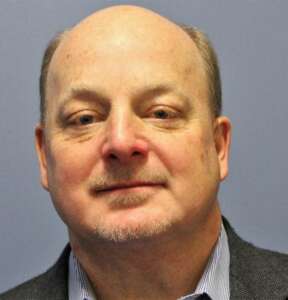 Head shot of Larry Allen