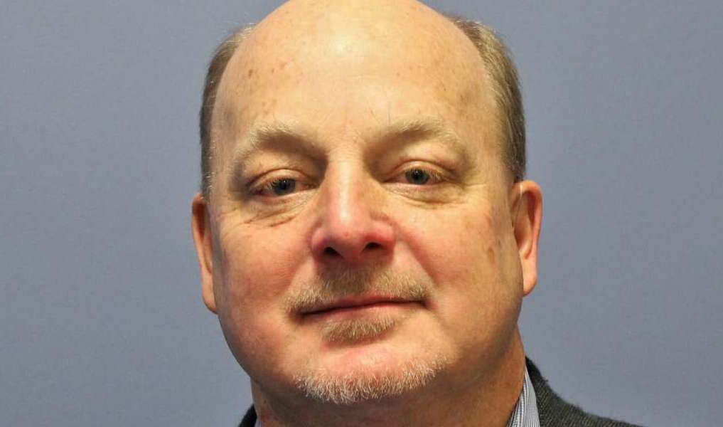 Head shot of Larry Allen